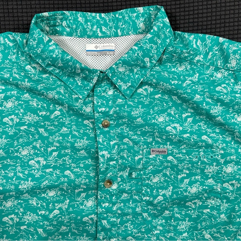Columbia PFG Fishing ShirtXL Teal Green Fish Print Vented Short Sleeve Button Up - Picture 2 of 7